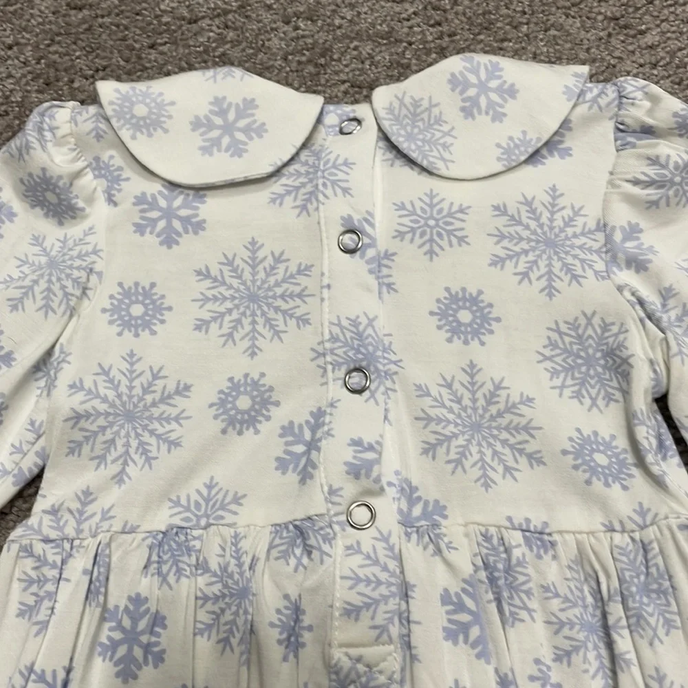 Kate Quinn Snowflake Peter Pan Bubble